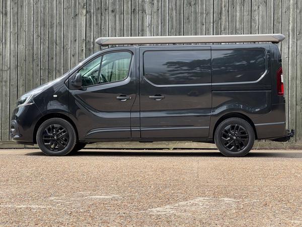 Renault Trafic 2.0 dCi ENERGY 28 Black Edition SWB Standard Roof Euro 6 (s/s) 5dr