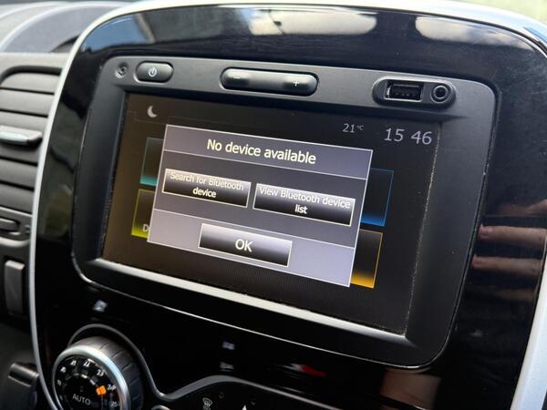 Renault Trafic 2.0 dCi ENERGY 28 Black Edition EDC SWB Standard Roof Euro 6 (s/s) 5dr