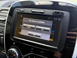 Renault Trafic 2.0 dCi ENERGY 28 Black Edition EDC SWB Standard Roof Euro 6 (s/s) 5dr at 11th