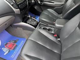 Mitsubishi L200 2.4 DI-D DC Warrior Auto 4WD Euro 6 4dr at 14th