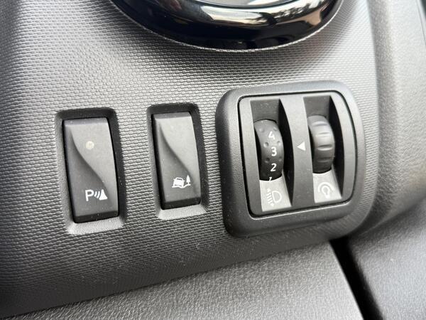Renault Trafic 2.0 dCi ENERGY 30 Sport Nav Crew Van LWB Euro 6 (s/s) 6dr