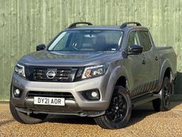 Nissan Navara 2.3 dCi N-Guard Auto 4WD Euro 6 4dr at 9th
