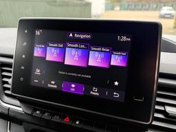 Renault Trafic 2.0 dCi Blue LL30 Sport Crew Van L2 H1 Euro 6 (s/s) 6dr at 8th