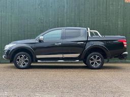 Fiat Fullback 2.4D LX Auto 4WD Euro 6 4dr (Euro 6) at 3th