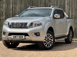 Nissan Navara 2.3 dCi Tekna Auto 4WD Euro 6 4dr at 9th