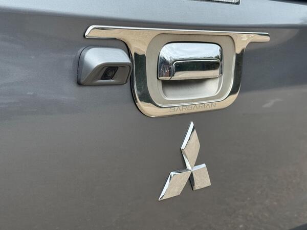 Mitsubishi L200 2.4 DI-D DC Barbarian Auto 4WD Euro 6 4dr