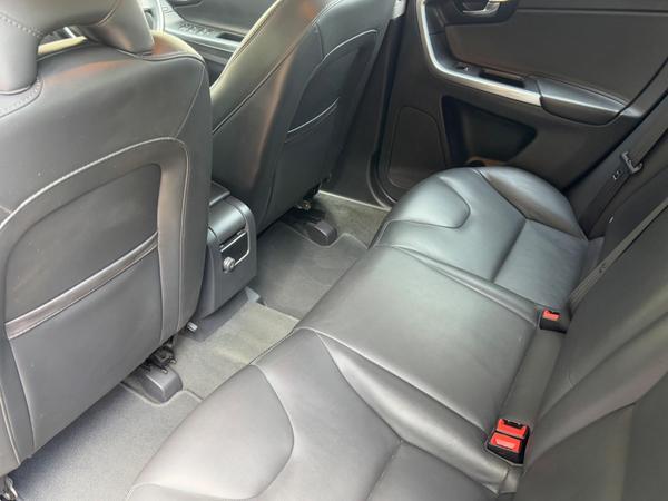 Volvo XC60 2.0 D4 SE Nav Euro 6 (s/s) 5dr