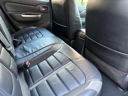 Mitsubishi L200 2.4 DI-D DC Barbarian Auto 4WD Euro 6 4dr at 31th