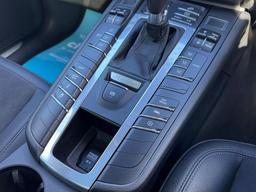 Porsche Macan 3.0 TD V6 S PDK 4WD Euro 6 (s/s) 5dr at 26th