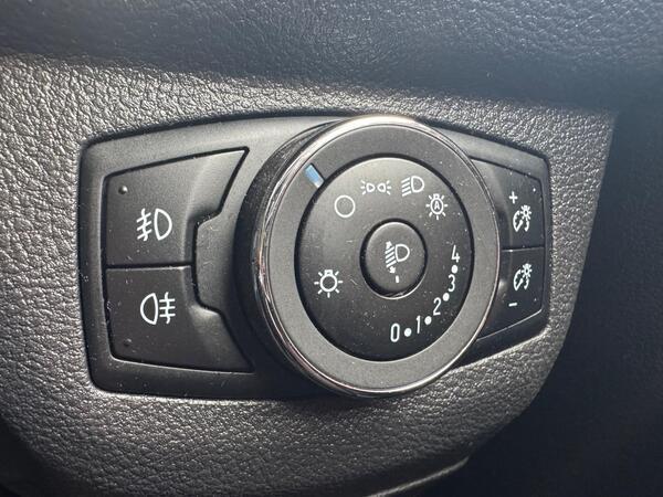 Ford Transit Courier 1.0 EcoBoost Limited L1 Euro 6 5dr