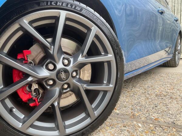 Ford Focus 2.3T EcoBoost ST Euro 6 (s/s) 5dr