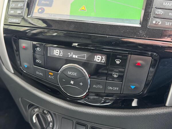 Nissan Navara 2.3 dCi Tekna Auto 4WD Euro 6 4dr