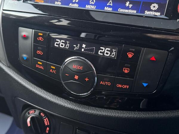 Nissan Navara 2.3 dCi N-Guard Auto 4WD Euro 6 4dr