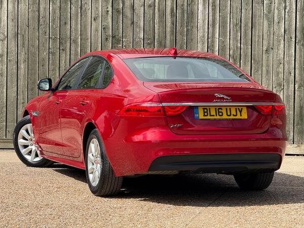 Jaguar XF 2.0d R-Sport Auto Euro 6 (s/s) 4dr