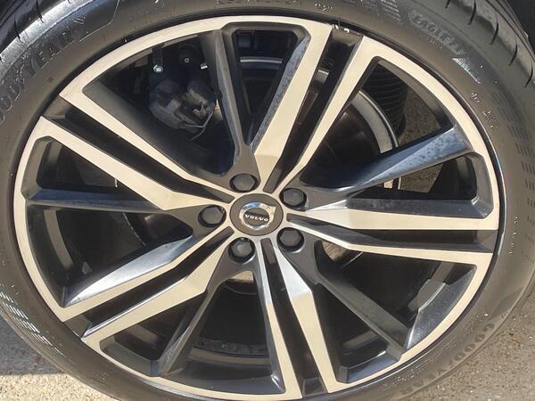 Volvo XC60 2.0 B5 MHEV R-Design Pro Auto Euro 6 (s/s) 5dr