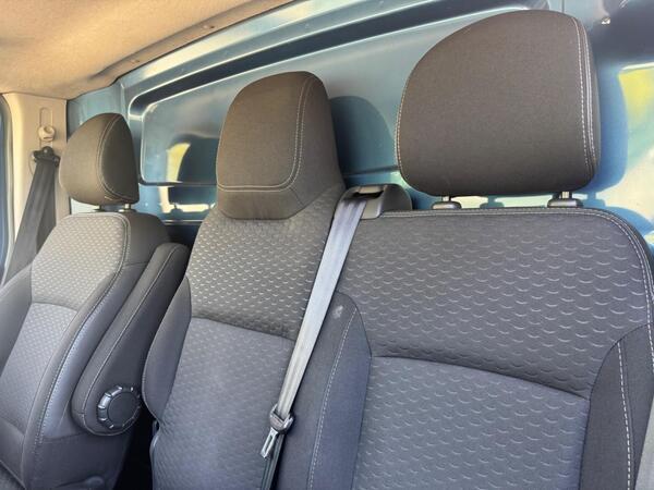 Volvo V40 Cross Country 1.5 T3 Pro Auto Euro 6 (s/s) 5dr