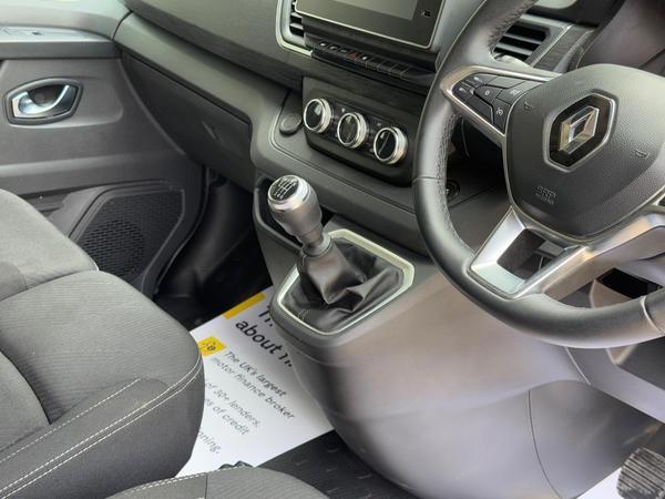 Renault Trafic 2.0 dCi Blue 30 Extra Sport LWB Euro 6 (s/s) 5dr