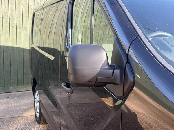 Renault Trafic 2.0 dCi Blue SL28 Business+ L1 H1 Euro 6 (s/s) 5dr