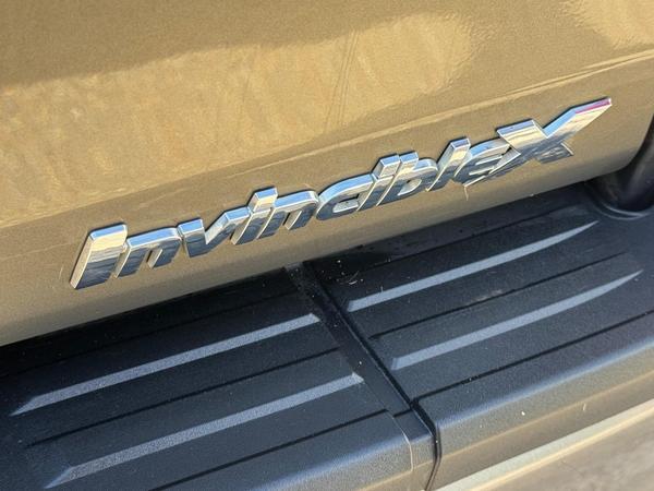 Toyota Hilux 2.8 D-4D Invincible X Auto 4WD Euro 6 (s/s) 4dr