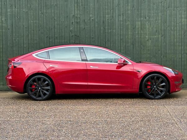 Tesla Model 3 (Dual Motor) Performance Auto 4WDE 4dr (Performance Upgrade)