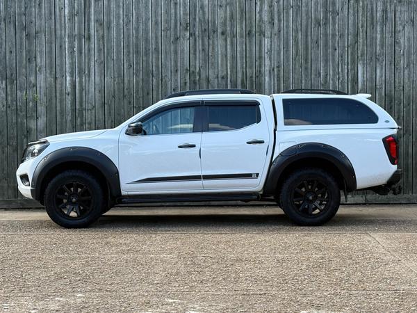 Nissan Navara 2.3 dCi Tekna Auto 4WD Euro 6 4dr