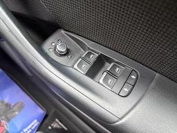 Audi Q3 1.4 TFSI CoD S line Edition S Tronic Euro 6 (s/s) 5dr at 36th