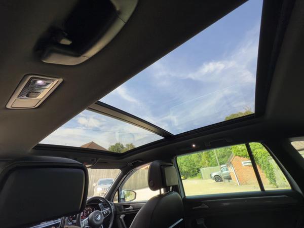 Volkswagen Tiguan 2.0 TDI R-Line Tech DSG 4Motion Euro 6 (s/s) 5dr