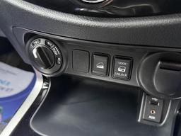 Nissan Navara 2.3 dCi Tekna Auto 4WD Euro 6 4dr at 32th