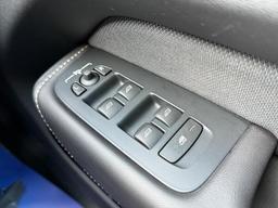 Volvo XC60 2.0 D4 R-Design Auto Euro 6 (s/s) 5dr at 35th