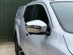 Nissan Navara 2.3 dCi Tekna Auto 4WD Euro 6 4dr at 30th