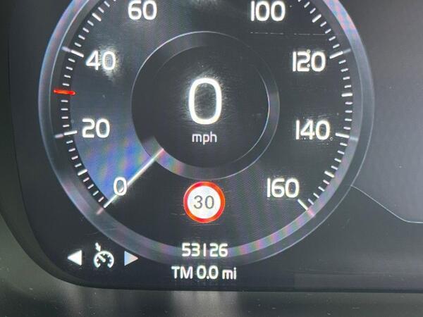 Volvo XC40 2.0 T4 Inscription Pro Auto Euro 6 (s/s) 5dr