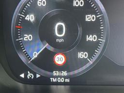 Volvo XC40 2.0 T4 Inscription Pro Auto Euro 6 (s/s) 5dr at 36th