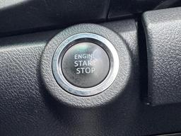 Toyota Hilux 2.8 D-4D Invincible X Auto 4WD Euro 6 (s/s) 4dr at 15th