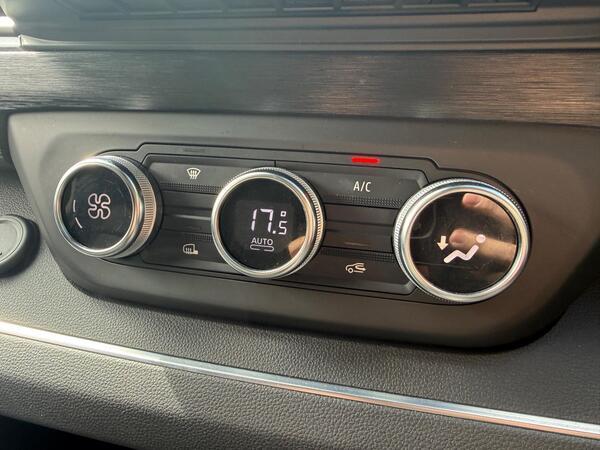 Renault Trafic 2.0 dCi Blue SL28 Sport+ L1 H1 Euro 6 (s/s) 5dr