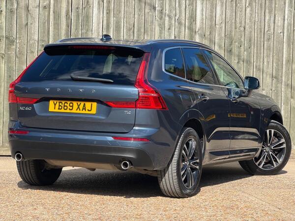Volvo XC60 2.0 T4 Edition Auto Euro 6 (s/s) 5dr