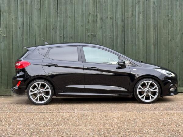 Ford Fiesta 1.0T EcoBoost ST-Line Euro 6 (s/s) 5dr
