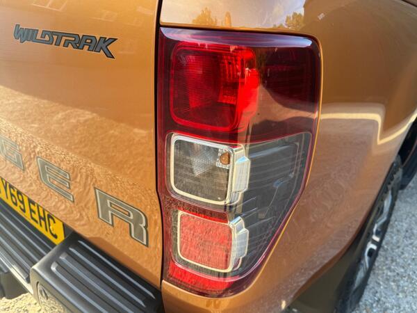 Ford Ranger 3.2 TDCi Wildtrak Auto 4WD Euro 6 (s/s) 4dr