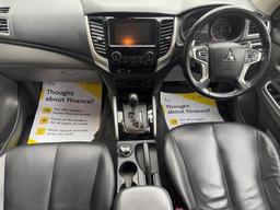 Mitsubishi L200 2.4 DI-D DC Warrior Auto 4WD Euro 6 4dr at 3th