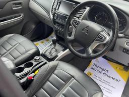 Mitsubishi L200 2.4 DI-D DC Barbarian Auto 4WD Euro 6 4dr at 5th