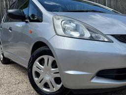 Honda Jazz 1.2 i-VTEC S Euro 5 5dr at 30th