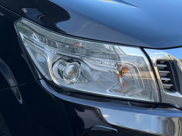 Nissan Navara 2.3 dCi Tekna Auto 4WD Euro 6 4dr