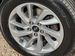 Hyundai TUCSON 1.7 CRDi Blue Drive SE Nav Euro 6 (s/s) 5dr at 42th