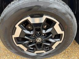 Nissan Navara 2.3 dCi Tekna Auto 4WD Euro 6 4dr at 25th