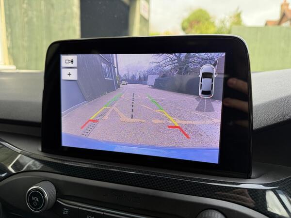 Ford Focus 2.3T EcoBoost ST Euro 6 (s/s) 5dr