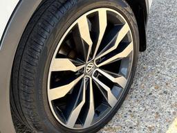 Volkswagen Tiguan 2.0 TDI R-Line Tech DSG 4Motion Euro 6 (s/s) 5dr at 50th