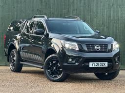 Nissan Navara 2.3 dCi N-Guard Auto 4WD Euro 6 4dr at 0th
