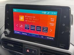 Citroen Berlingo 1.5 BlueHDi 950 Driver XL EAT8 LWB Euro 6 (s/s) 6dr at 17th