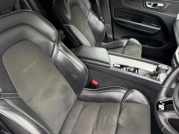 Volvo XC60 2.0 T5 R-Design Auto AWD Euro 6 (s/s) 5dr