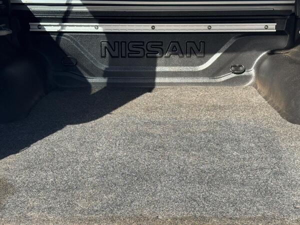 Nissan Navara 2.3 dCi Tekna 4WD Euro 6 (s/s) 4dr
