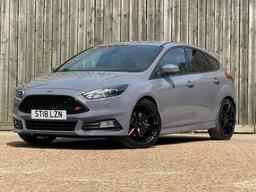 Ford Focus 2.0T EcoBoost ST-3 Euro 6 (s/s) 5dr at 2th